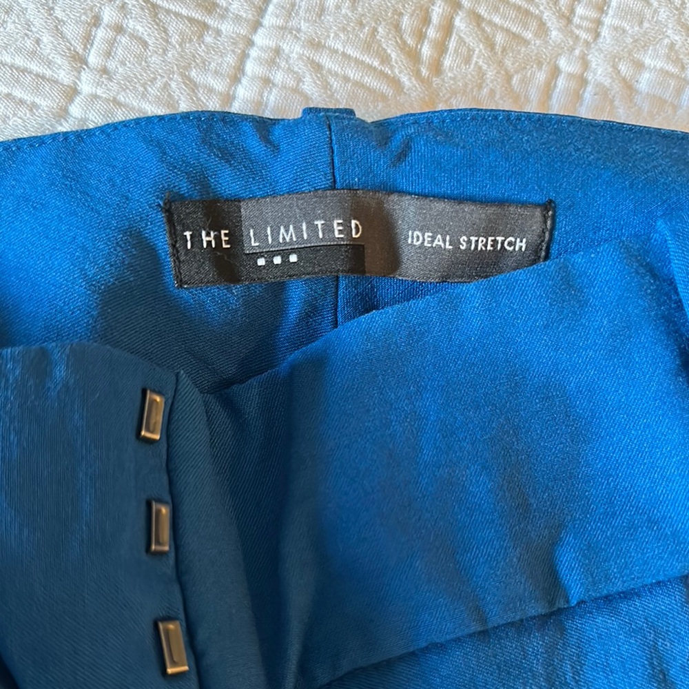 The Limited Blue Exact Stretch Skinny Pants for Casual Elegance - Picture 2 of 3